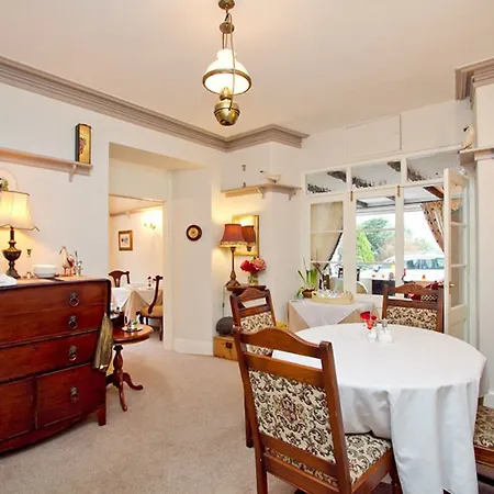 Πανσιόν View And Self-catering